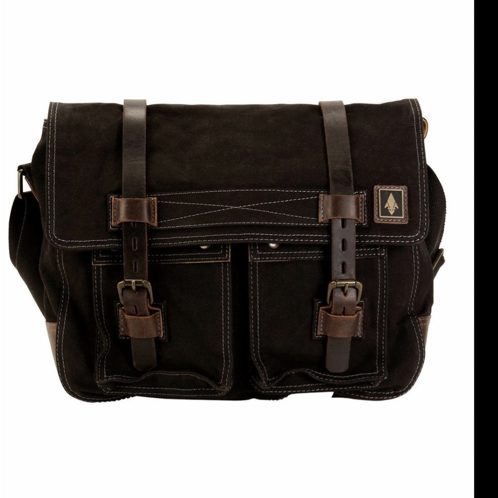 Damndog Haversack Navy Blue & Brown Men's Messenger Bag/STILL IN ORIGINAL PACK.